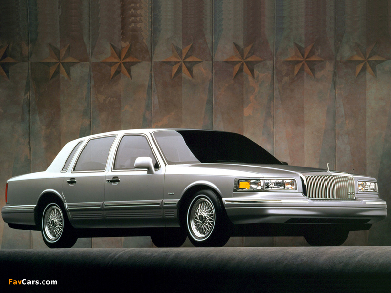 Lincoln Town Car 1994–97 images (800 x 600)