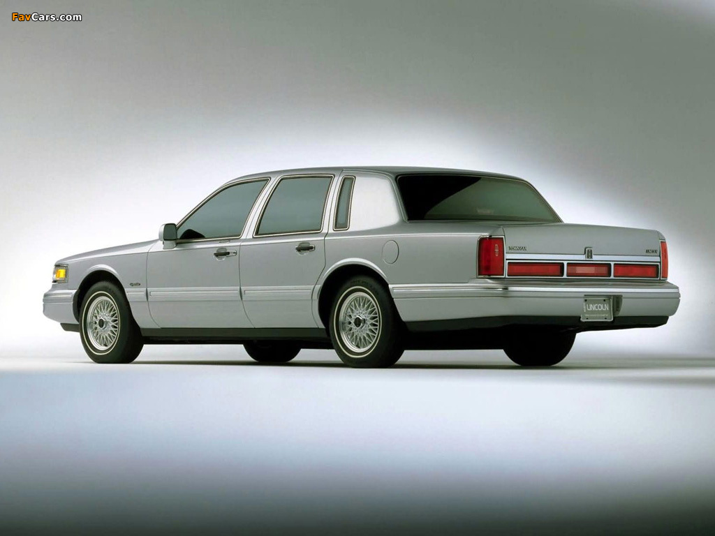 Lincoln Town Car 1994–97 photos (1024 x 768)