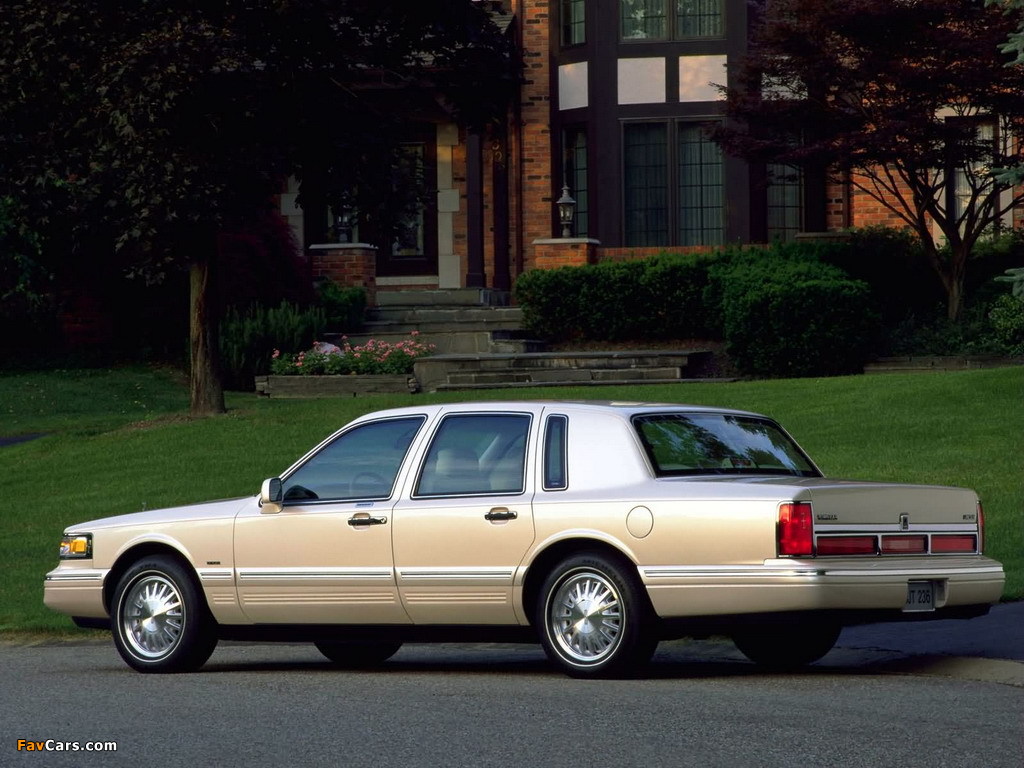 Lincoln Town Car 1994–97 pictures (1024 x 768)