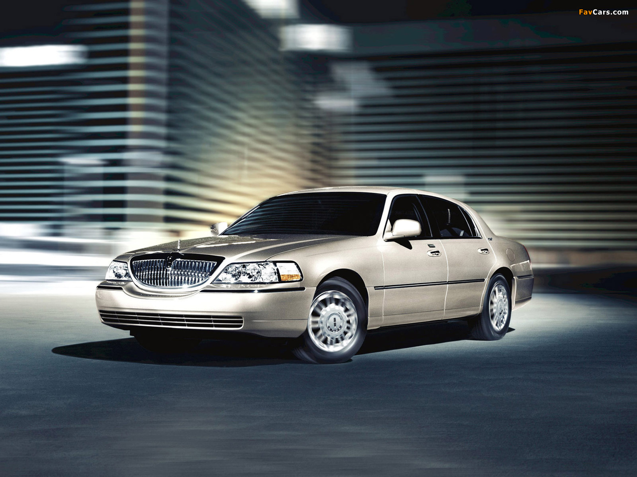 Lincoln Town Car 2003–11 images (1280 x 960)