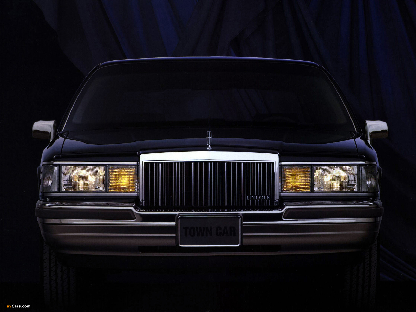 Photos of Lincoln Town Car 1992–94 (1600 x 1200)