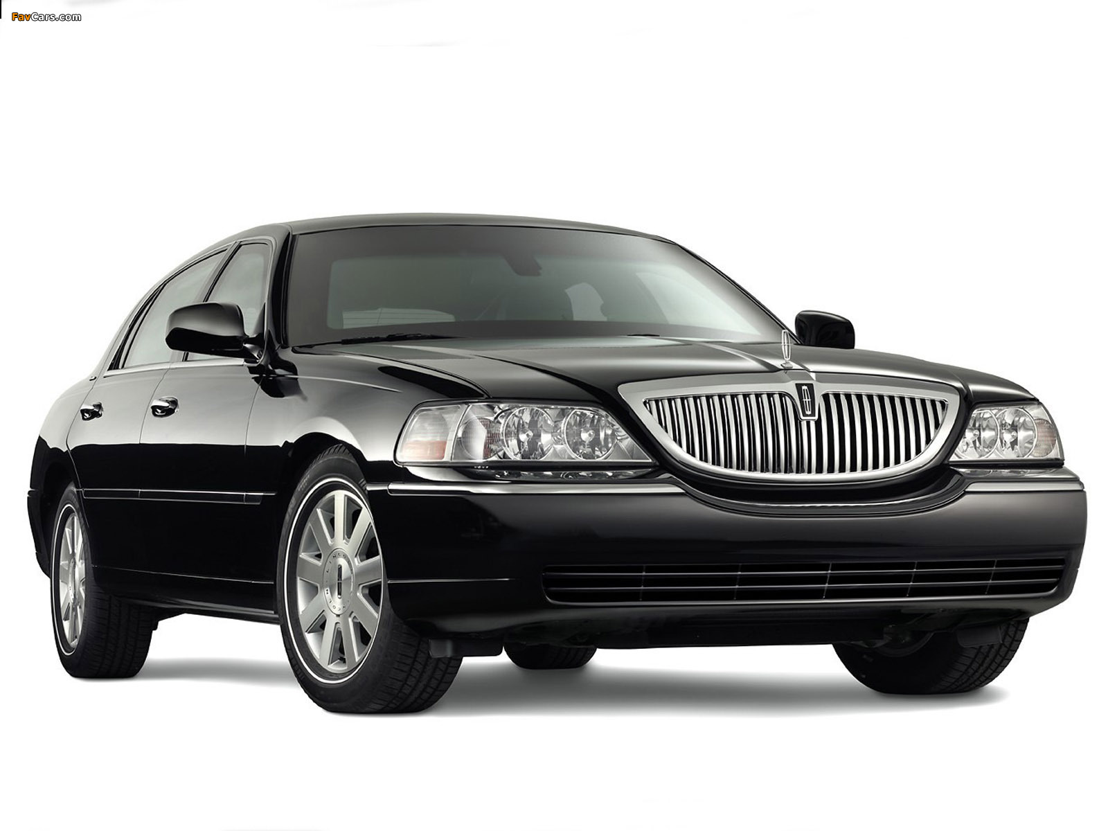 Pictures of Lincoln Town Car BPS 2003–11 (1600 x 1200)