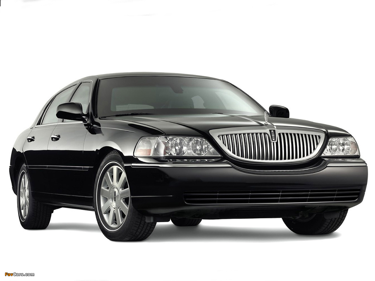 Pictures of Lincoln Town Car BPS 2003–11 (1280 x 960)