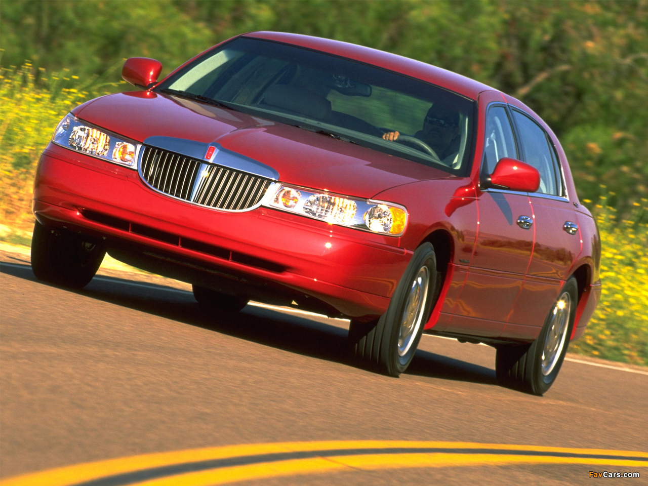 Lincoln Town Car 1998–2003 wallpapers (1280 x 960)