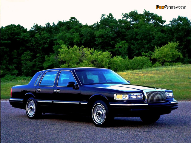 Lincoln Town Car 1994–97 wallpapers (640 x 480)