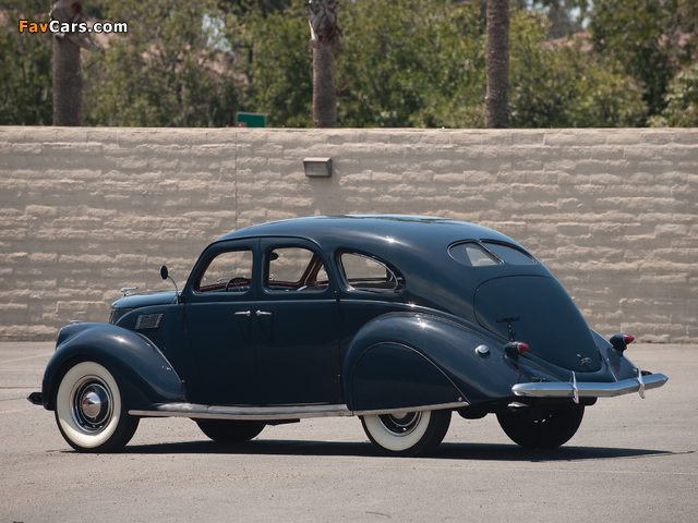 Images of Lincoln Zephyr Sedan 1936–39 (640 x 480)