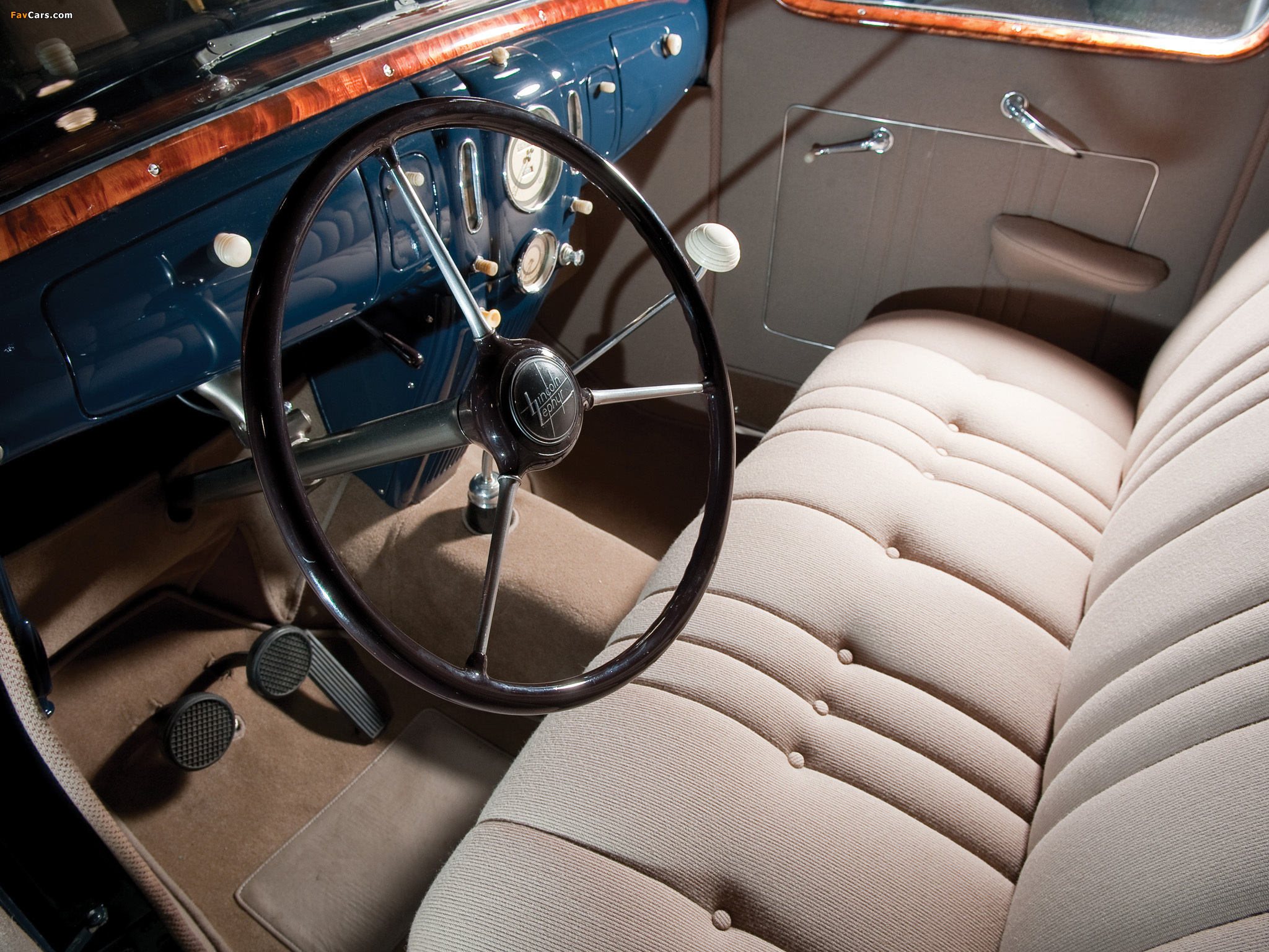 Lincoln Zephyr Sedan 1936–39 images (2048 x 1536)