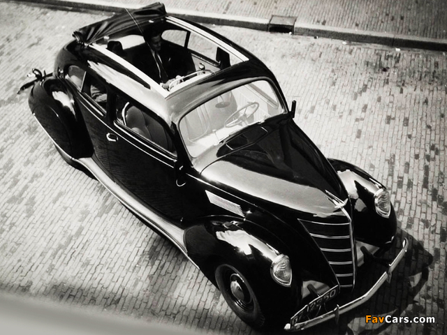 Lincoln Zephyr Coupe Sedan (HB-700) 1937 pictures (640 x 480)