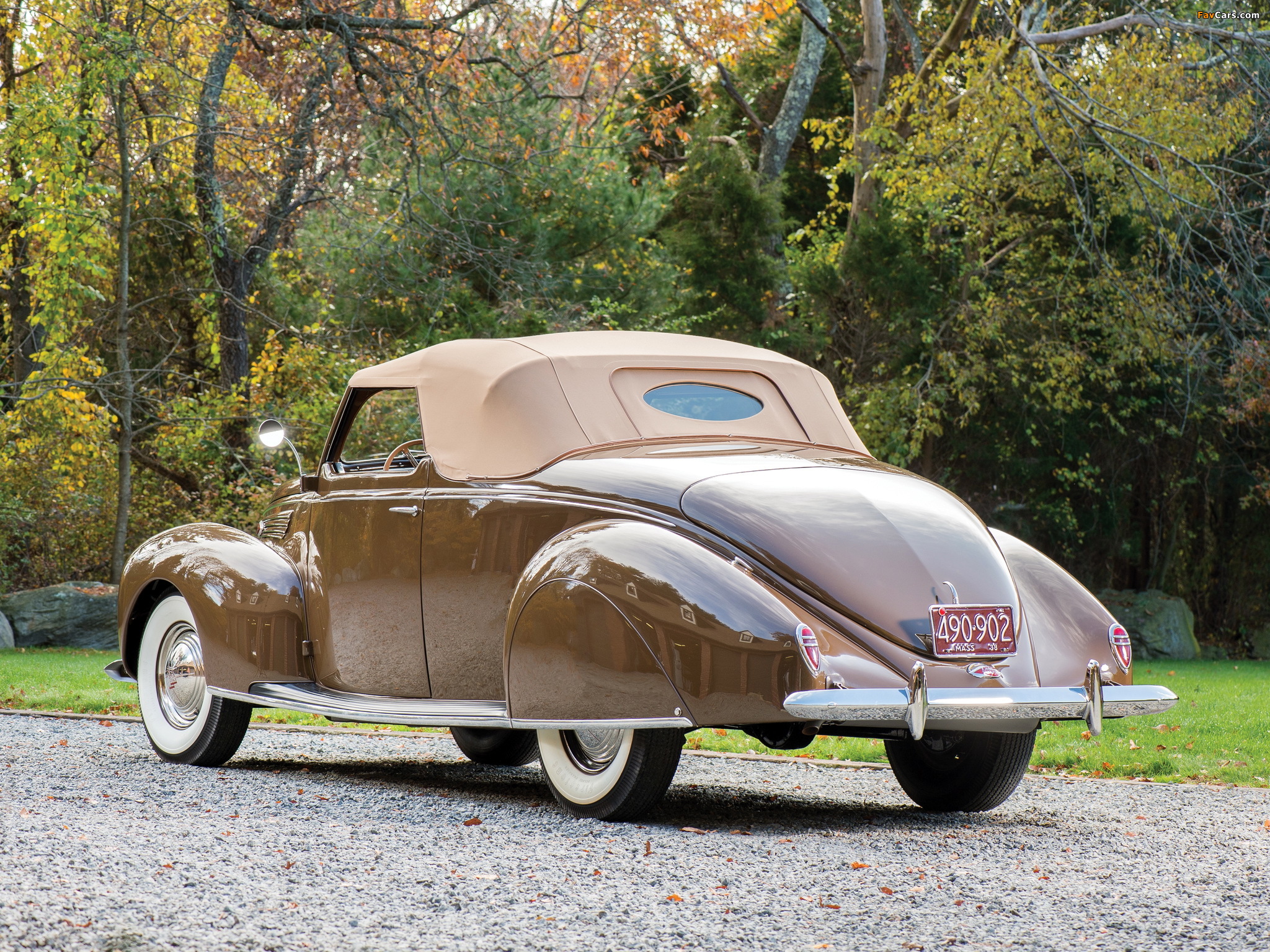 Lincoln Zephyr Convertible Coupe 1938 images (2048 x 1536)