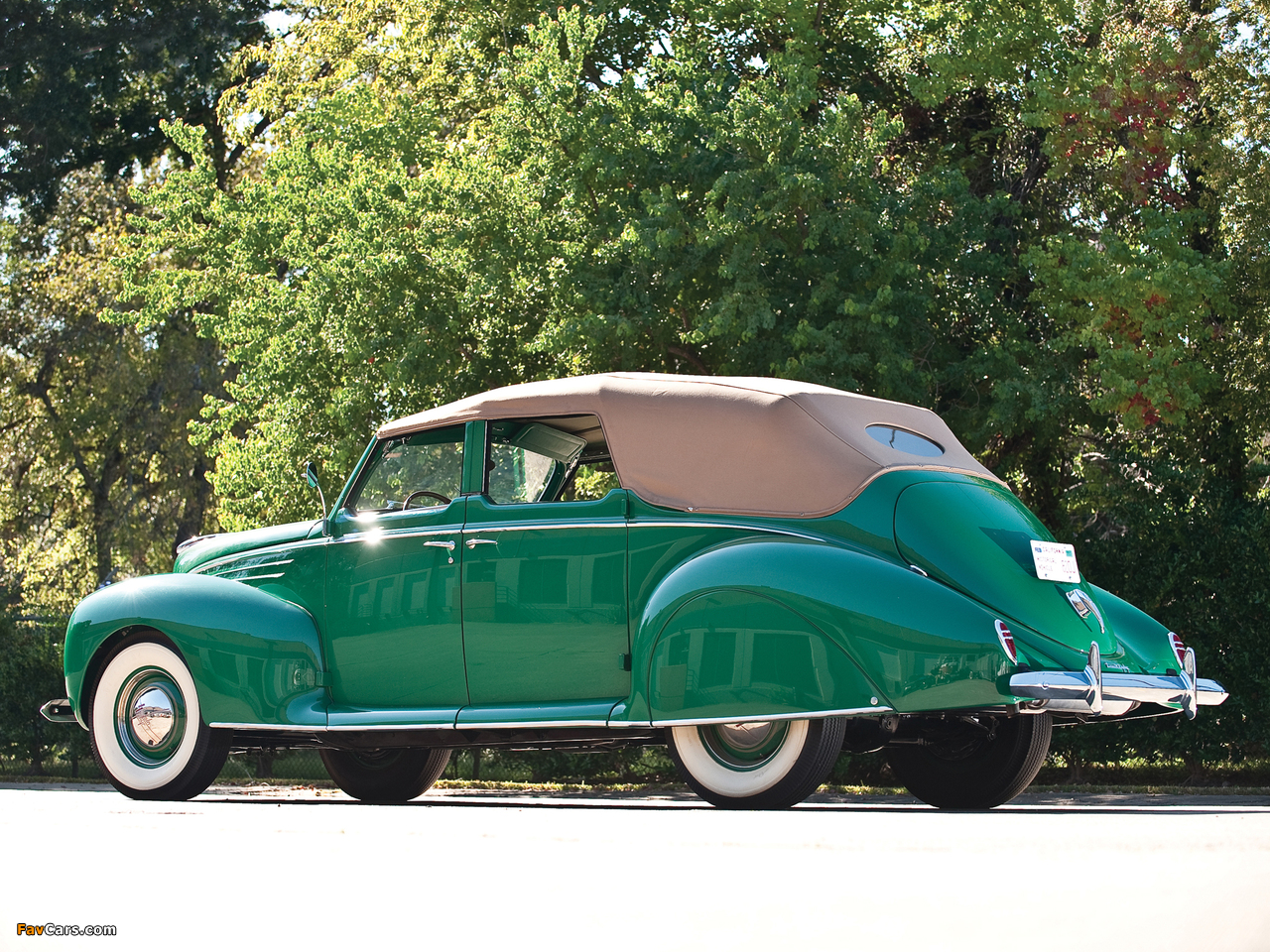 Lincoln Zephyr Convertible Sedan 1939 photos (1280 x 960)