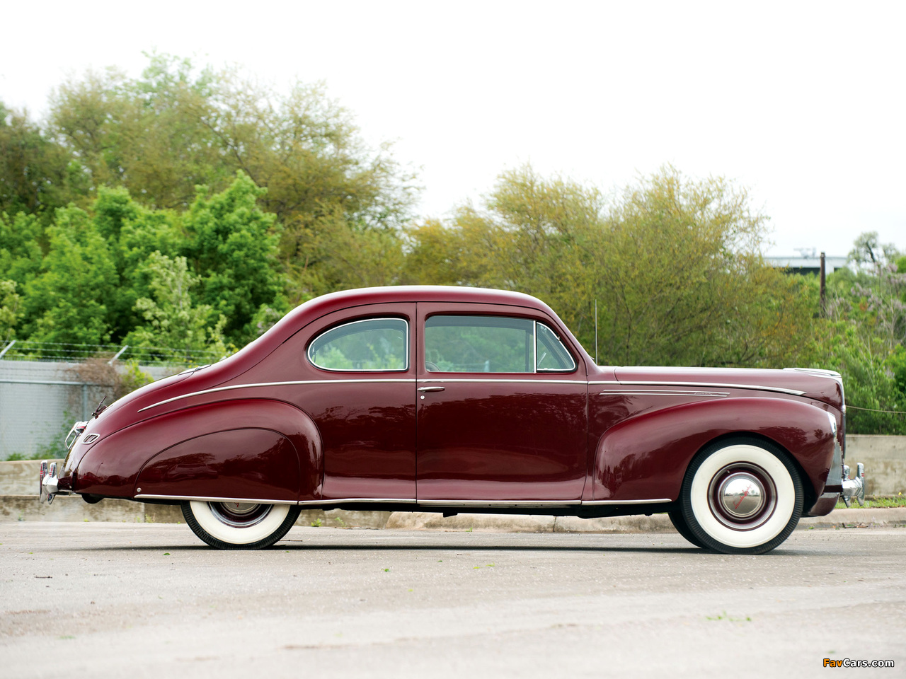 Lincoln Zephyr Club Coupe (06H-77) 1940 images (1280 x 960)
