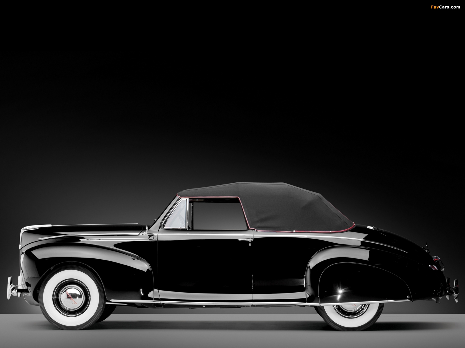 Lincoln Zephyr Convertible Coupe (06H-76) 1940 photos (1600 x 1200)