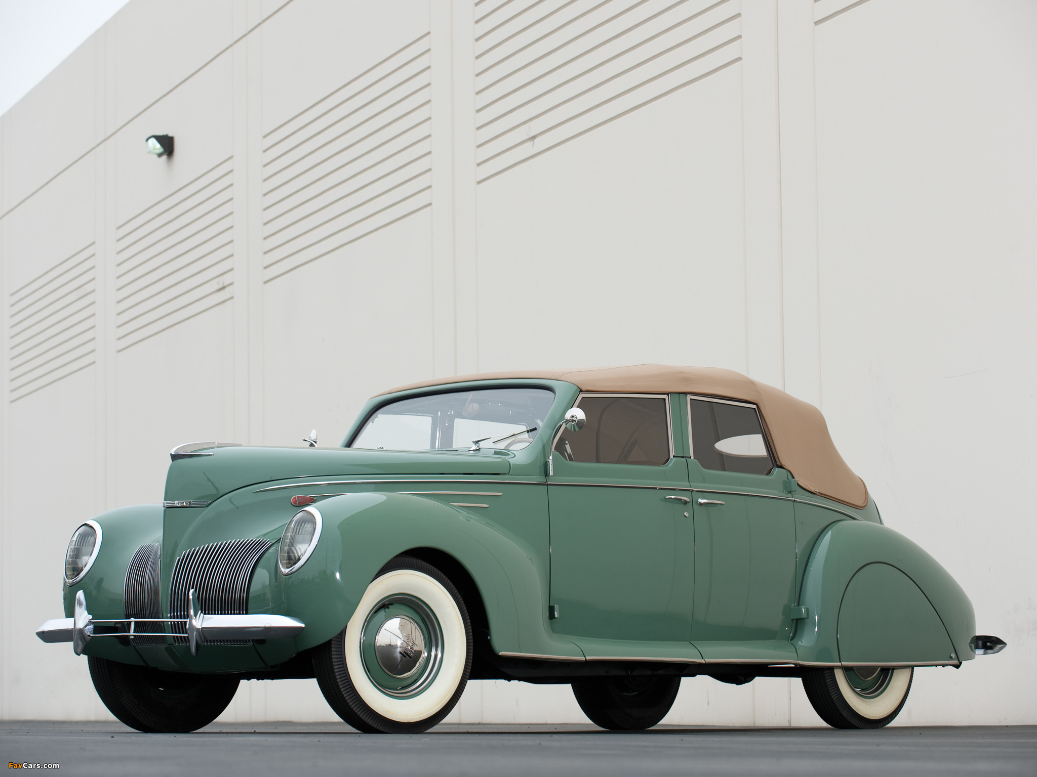 Pictures of Lincoln Zephyr Convertible Sedan 1938 (2048 x 1536)