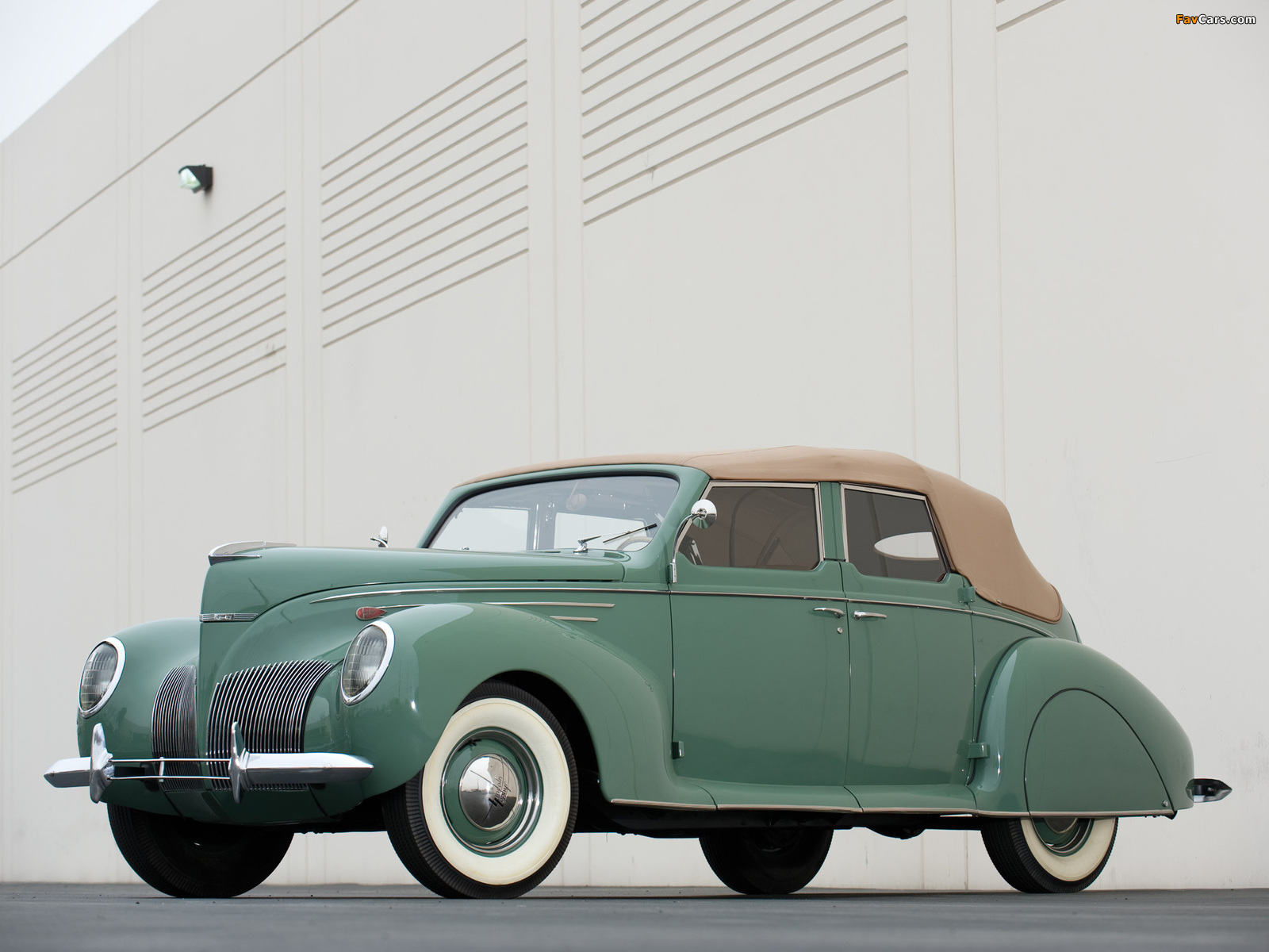 Pictures of Lincoln Zephyr Convertible Sedan 1938 (1600 x 1200)