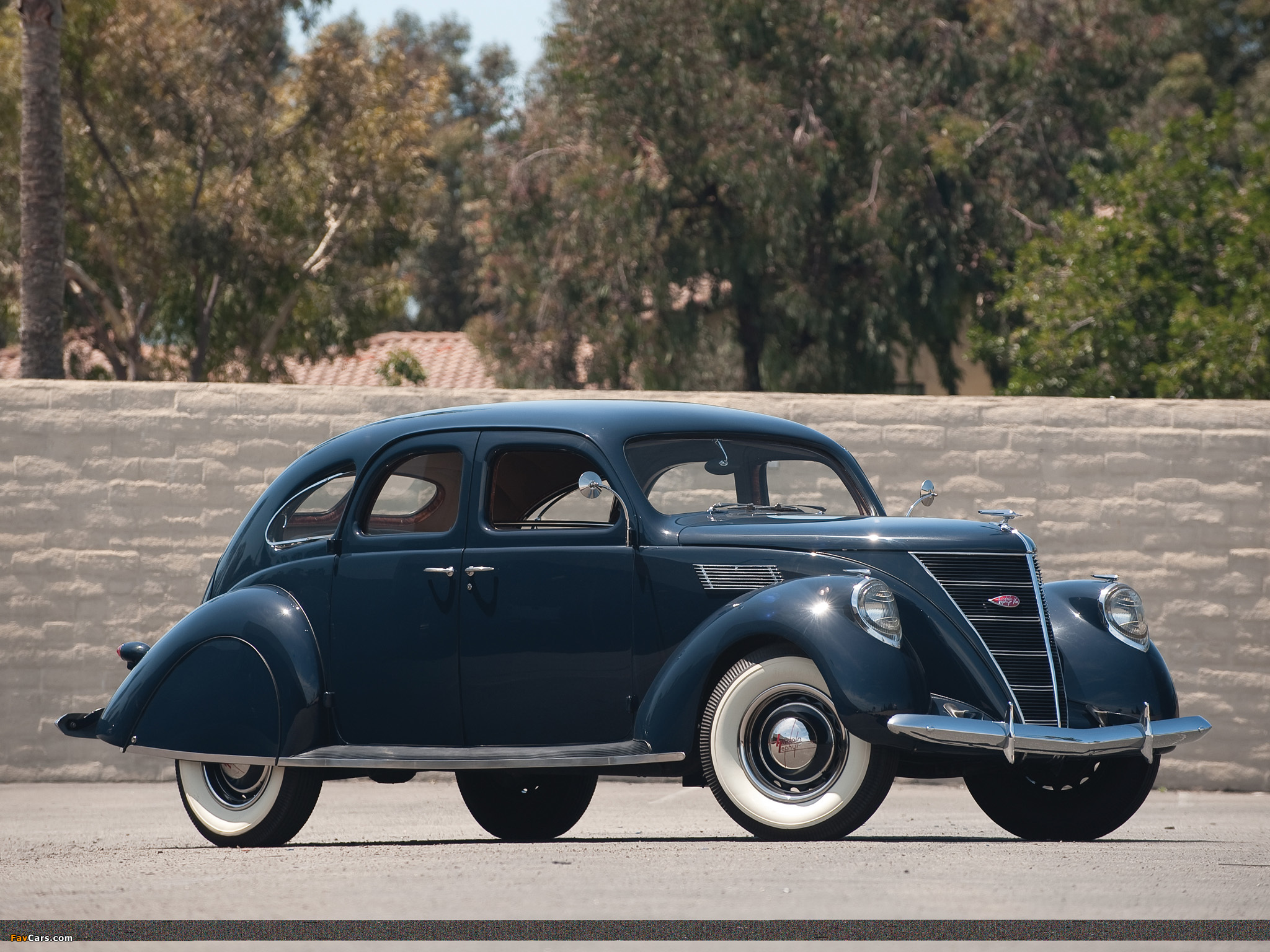 Lincoln Zephyr Sedan 1936–39 wallpapers (2048 x 1536)