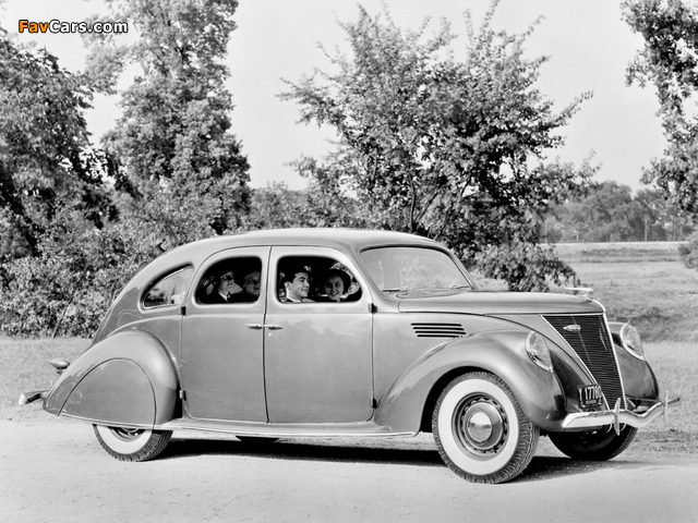 Lincoln Zephyr 4-door Sedan (900-902) 1936 wallpapers (640 x 480)