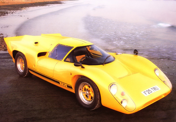 Lola T70 photos