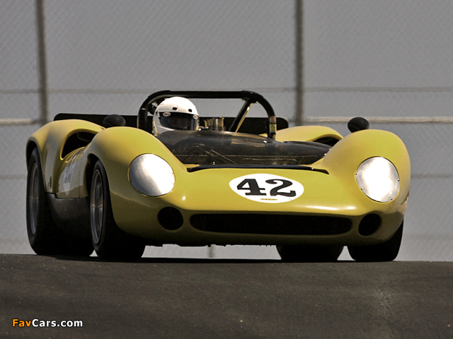 Photos of Lola T70 Spyder (MkII) 1966–67 (640 x 480)