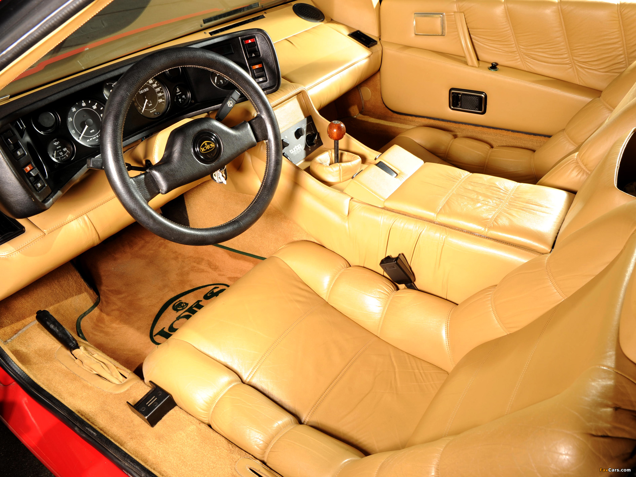Lotus Turbo Esprit 1981–86 wallpapers (2048 x 1536)