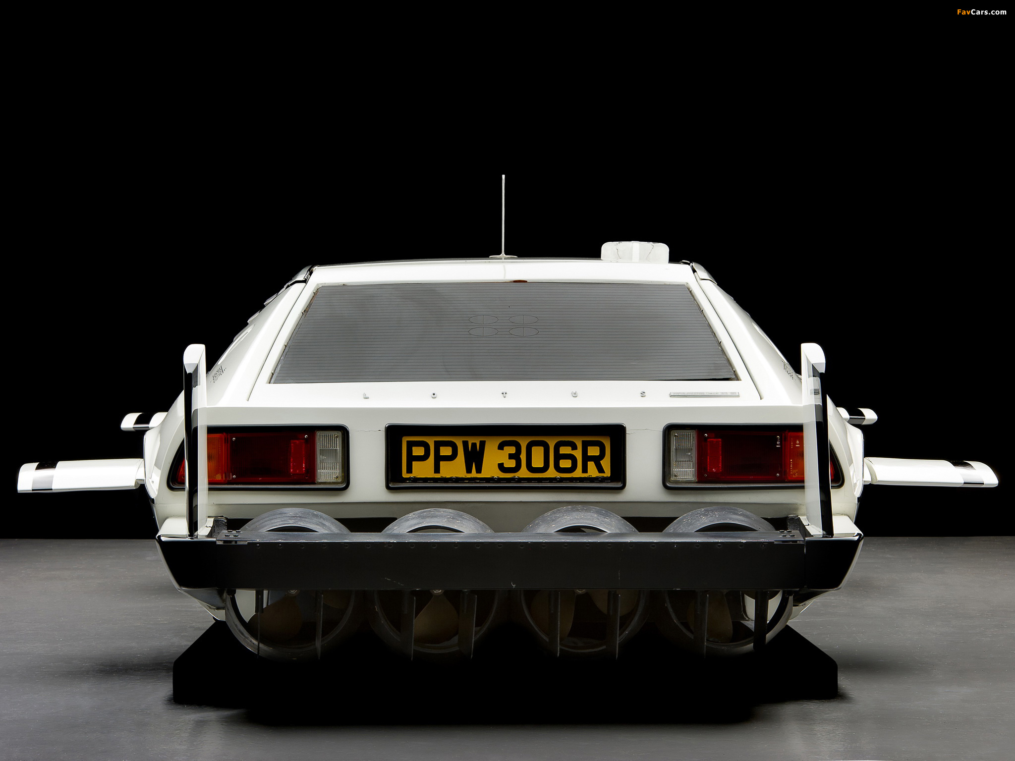 Photos of Lotus Esprit 007 The Spy Who Loved Me 1977 (2048 x 1536)