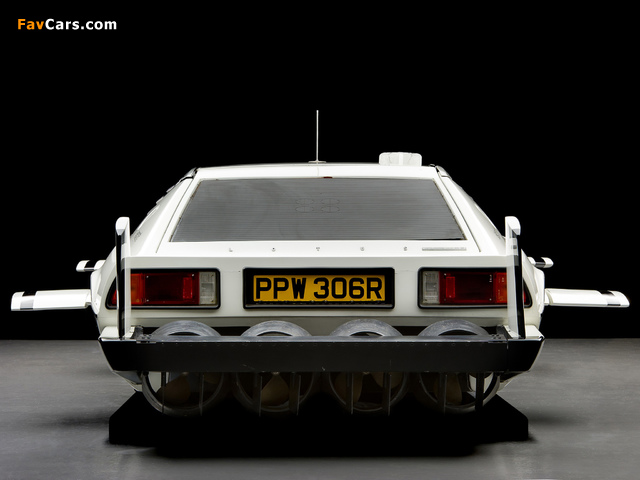 Photos of Lotus Esprit 007 The Spy Who Loved Me 1977 (640 x 480)