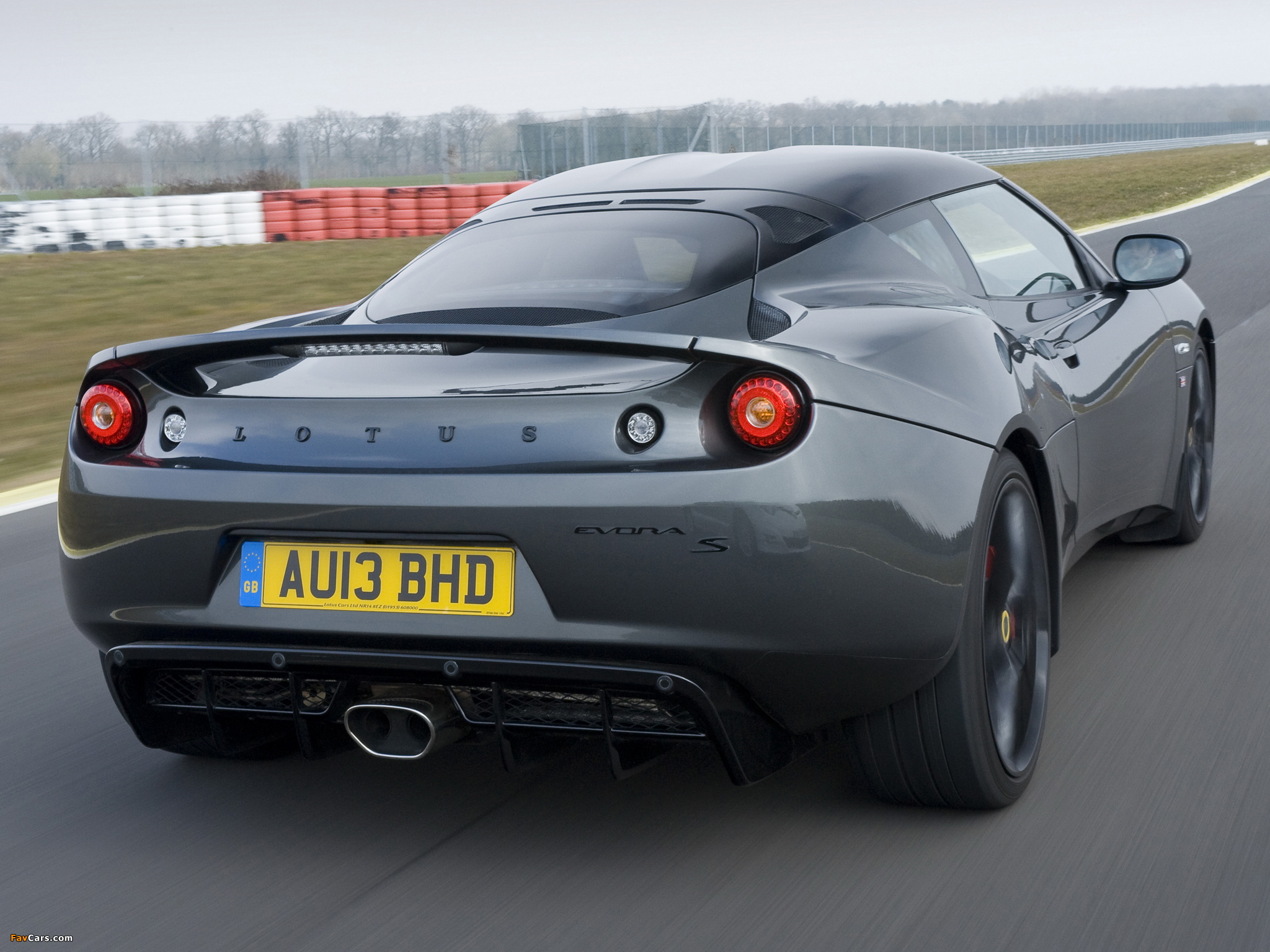 Lotus Evora S Sports Racer 2013 pictures (2048 x 1536)