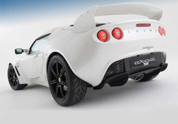 Lotus Exige S 2009–10 pictures