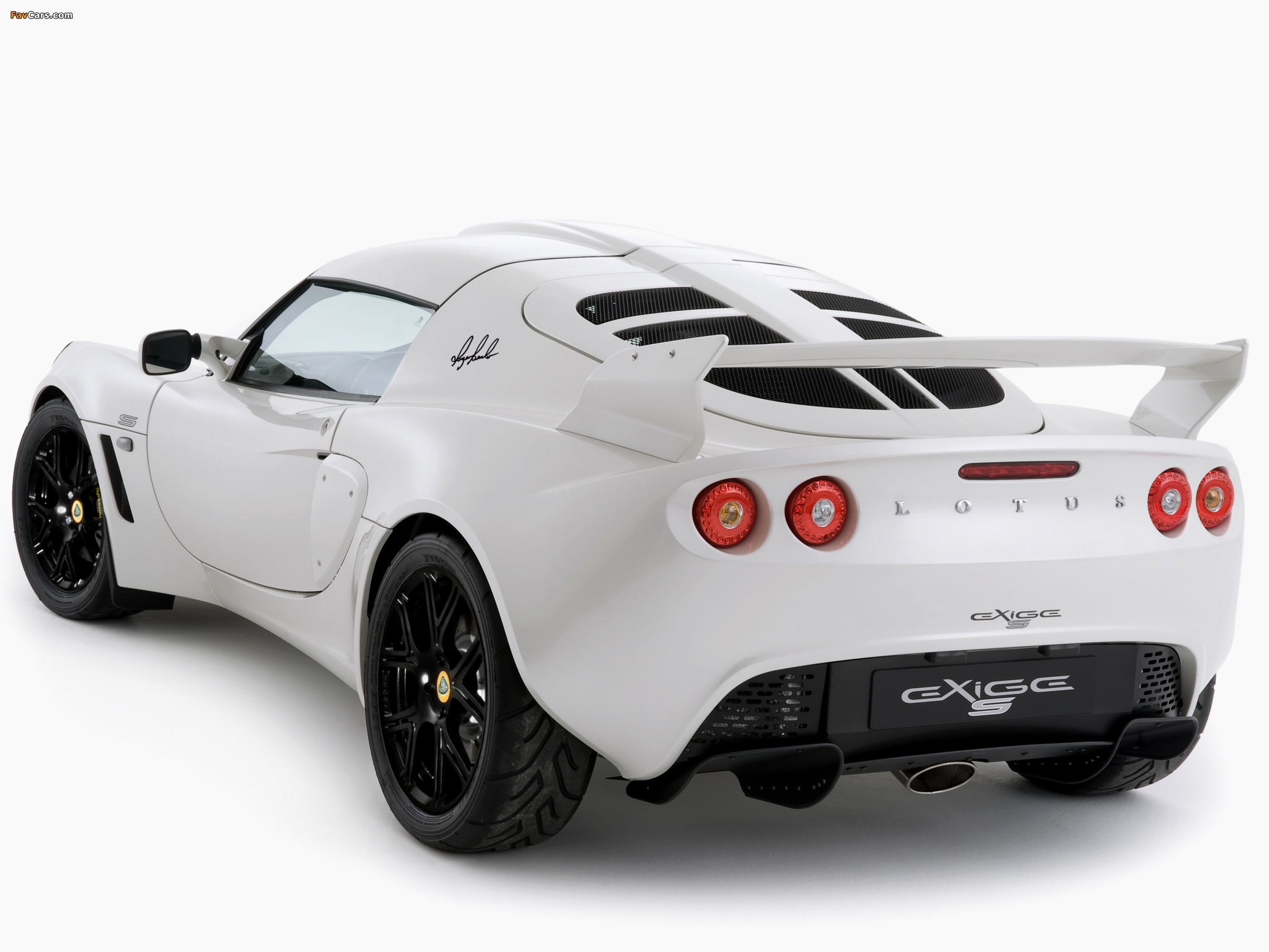Lotus Exige S RGB Special Edition 2010 wallpapers (2048 x 1536)