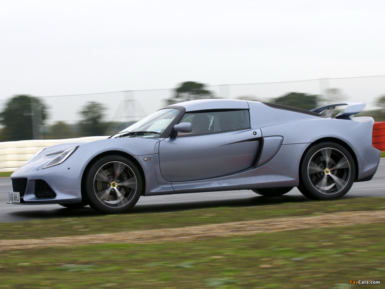 Photos of Lotus Exige S UK-spec 2011 (1280 x 960)