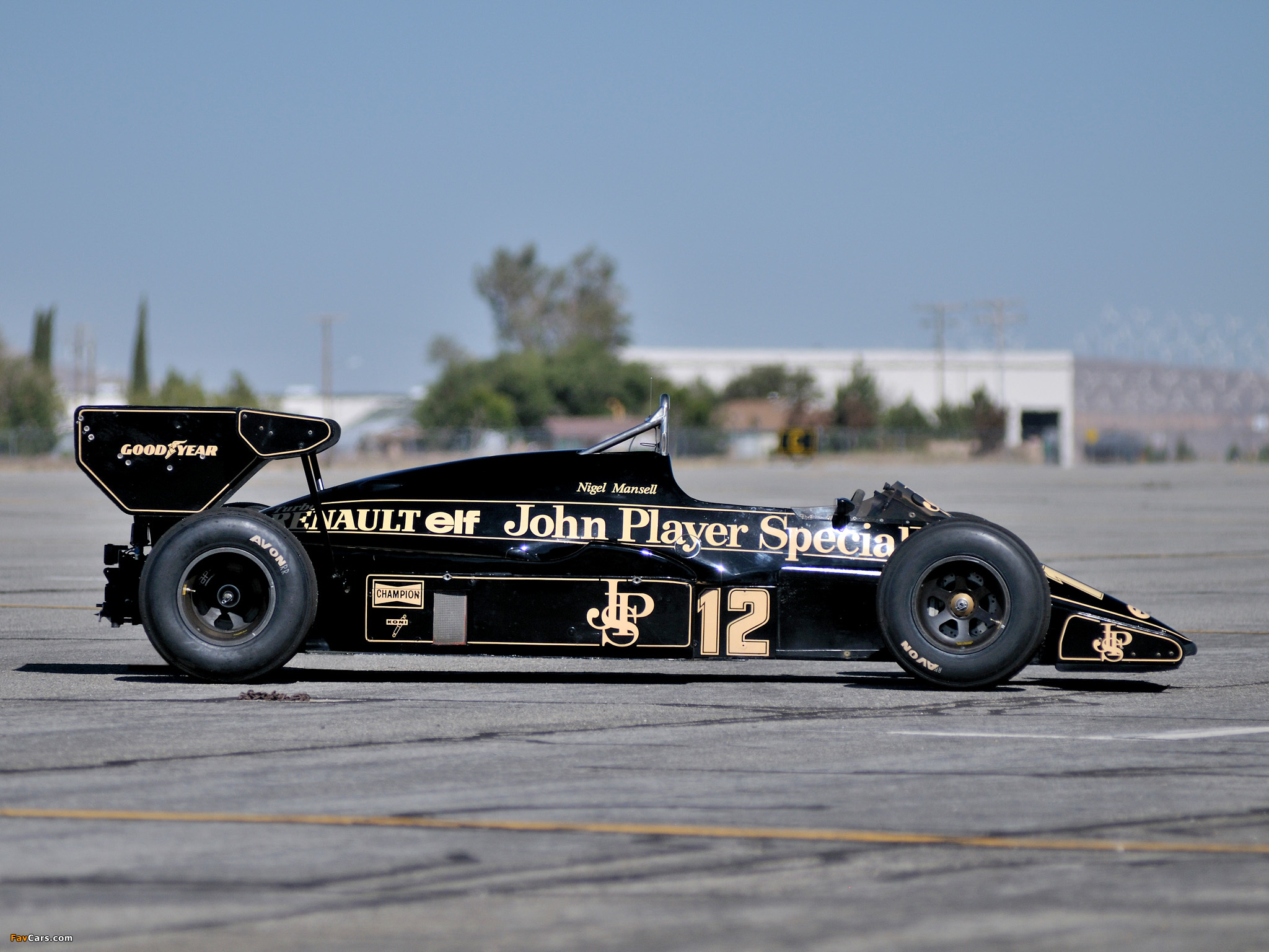 Images of Lotus 95T 1984 (2048 x 1536)