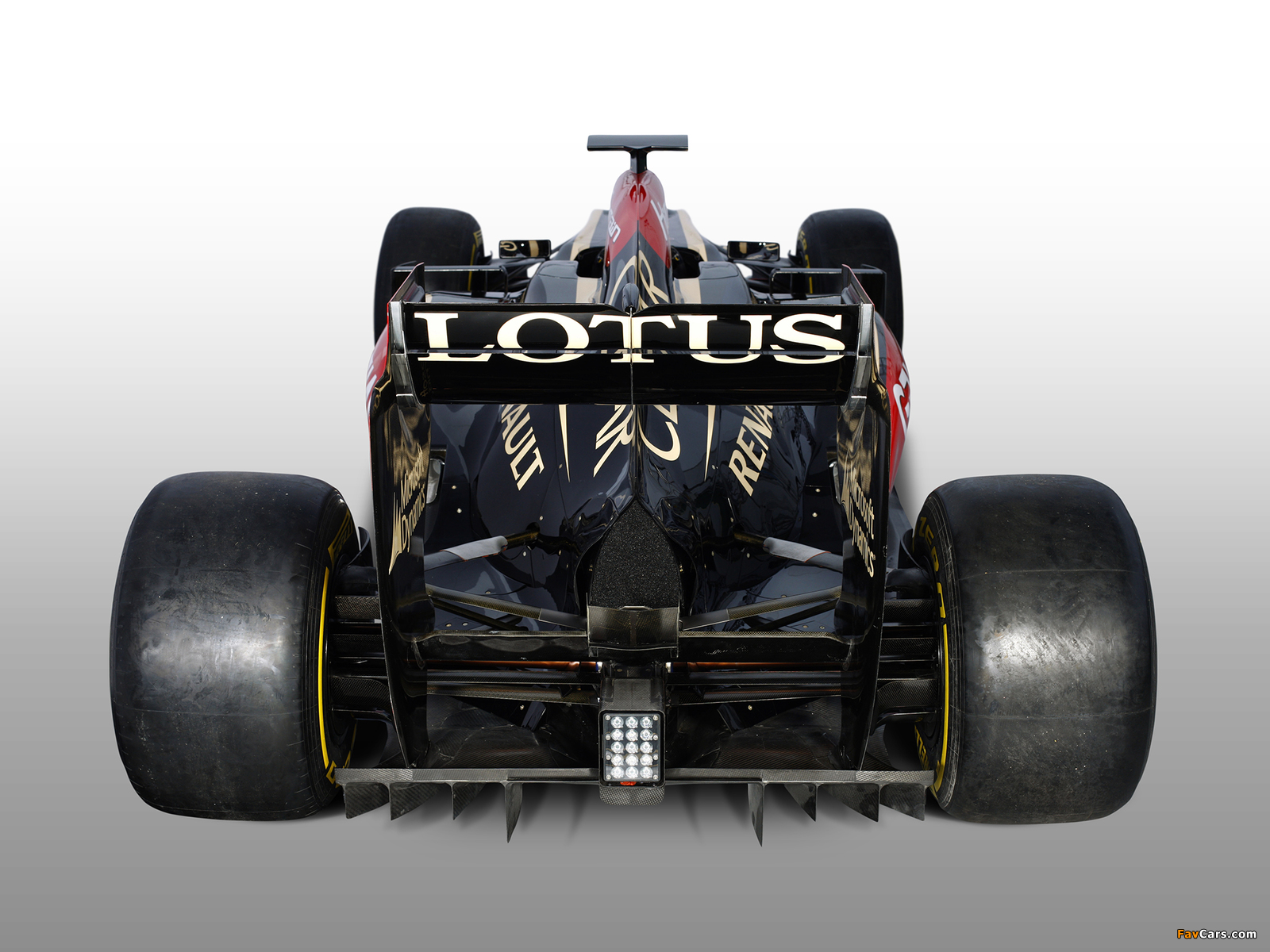 Images of Lotus E21 2013 (1600 x 1200)