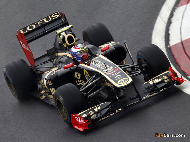 Pictures of Renault R31 2011 (640 x 480)