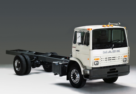 Mack MS Chassis Cab 1993 pictures