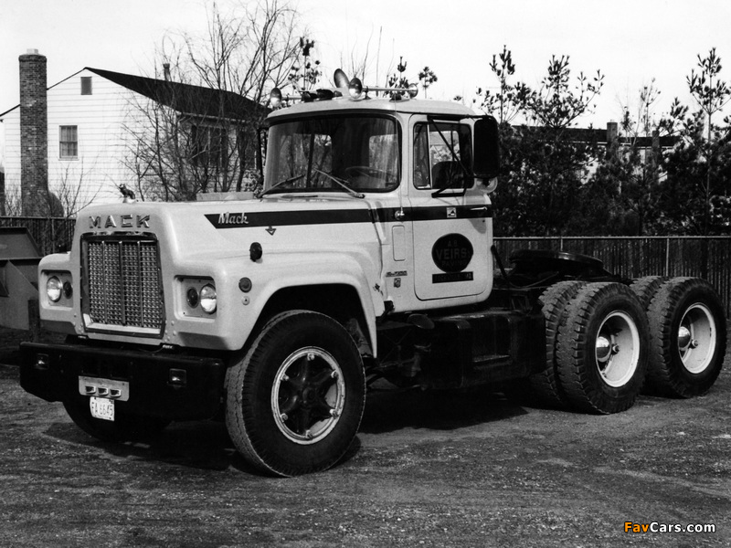 Pictures of Mack R700 1965–90 (800 x 600)