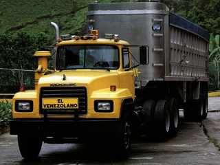 Mack RD wallpapers