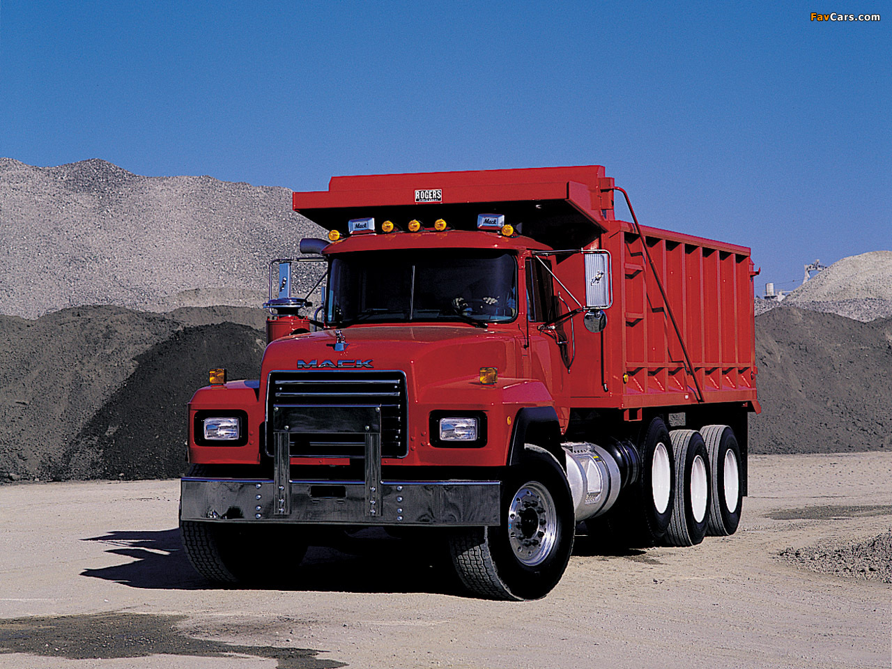 Photos of Mack RD600 Dump Truck 1990–2004 (1280 x 960)