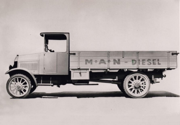 Images of MAN Diesel Truck 1920