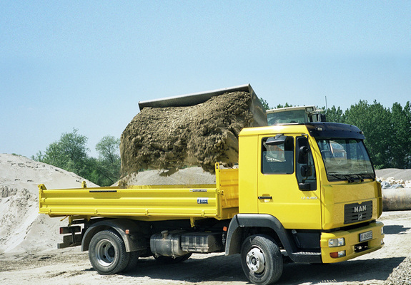 MAN LE2000 8.180 Tipper 2000–06 photos