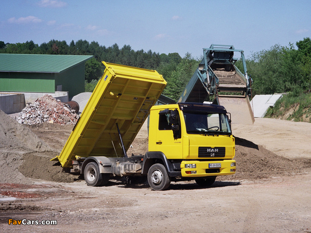Pictures of MAN LE2000 8.180 Tipper 2000–06 (640 x 480)