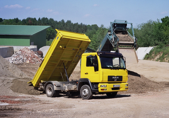 Pictures of MAN LE2000 8.180 Tipper 2000–06