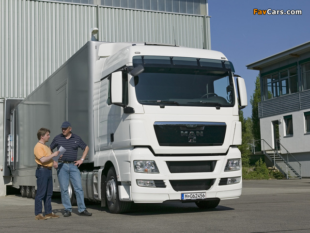 Photos of MAN TGX 4x2 2007–12 (640 x 480)