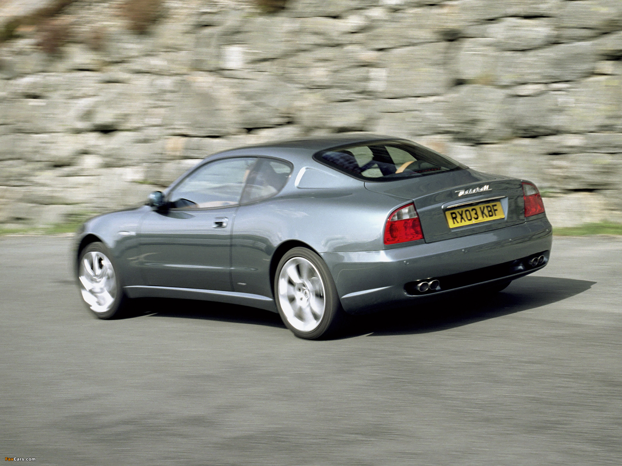 Maserati Coupe UK-spec 2002–07 wallpapers (2048 x 1536)