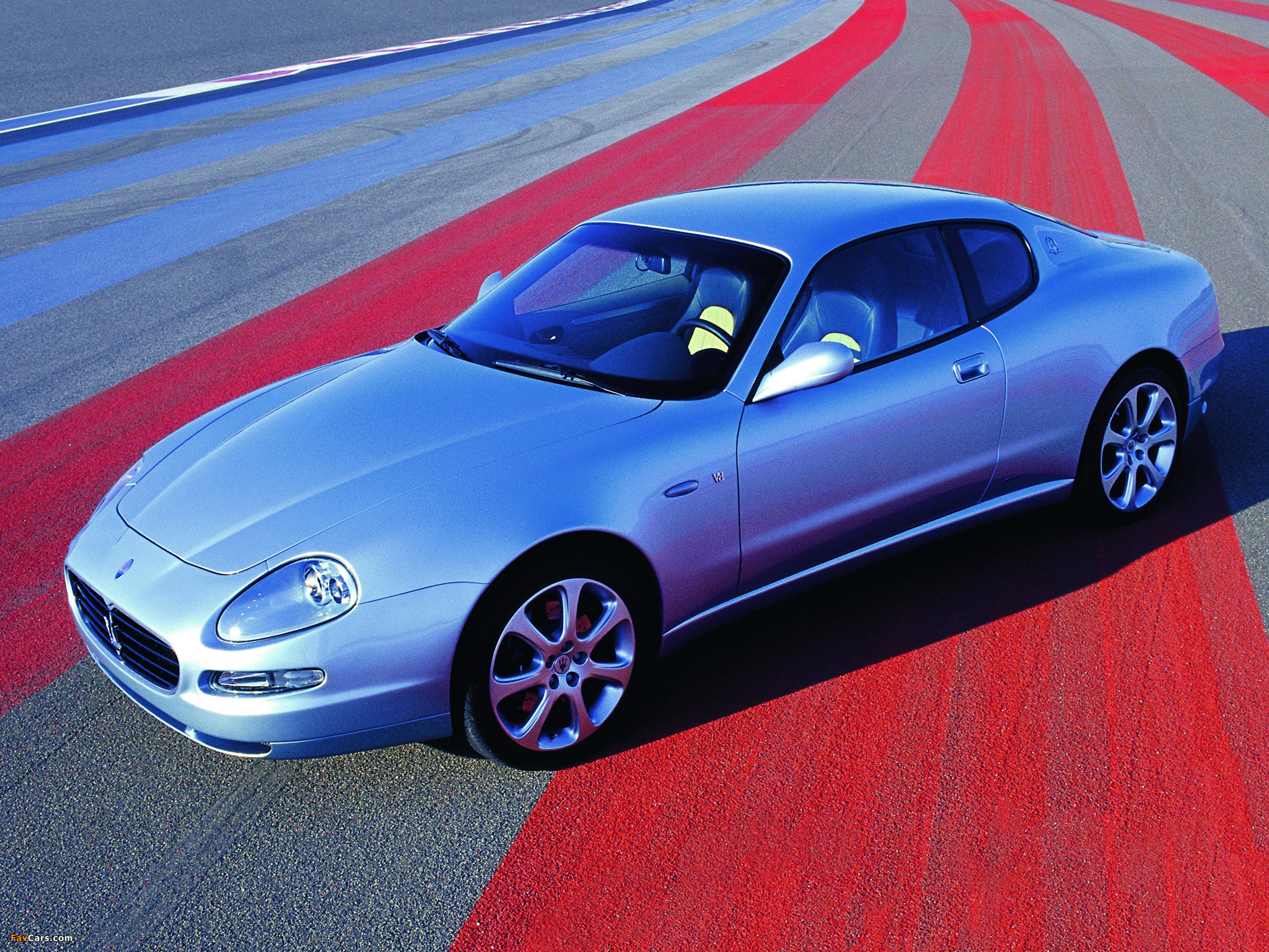 Maserati Coupe 2002–07 wallpapers (2048 x 1536)