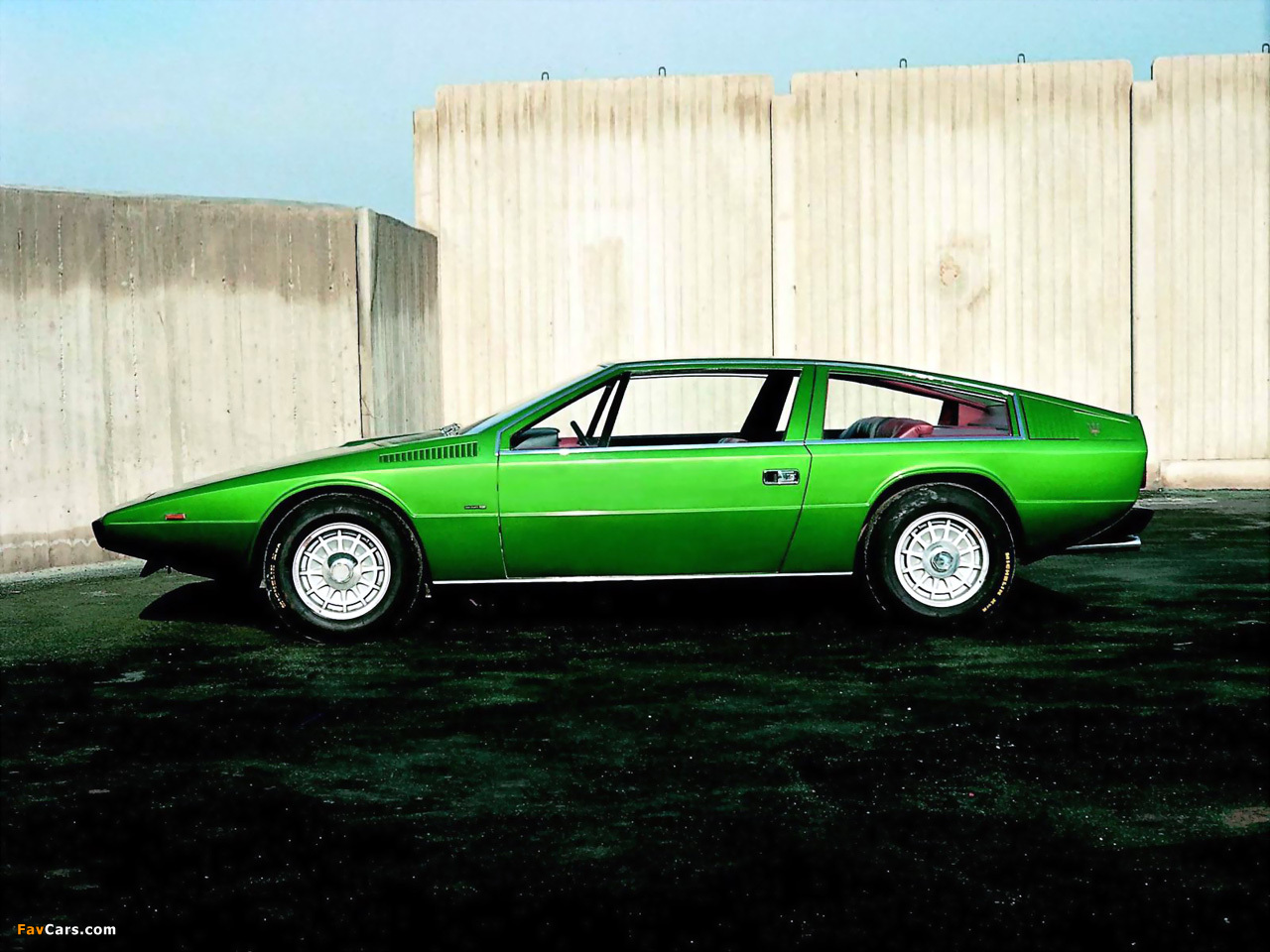ItalDesign Maserati 2+2 Coupe Prototype 1974 wallpapers (1280 x 960)