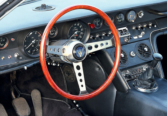 Maserati Ghibli Coupe 1967–73 pictures