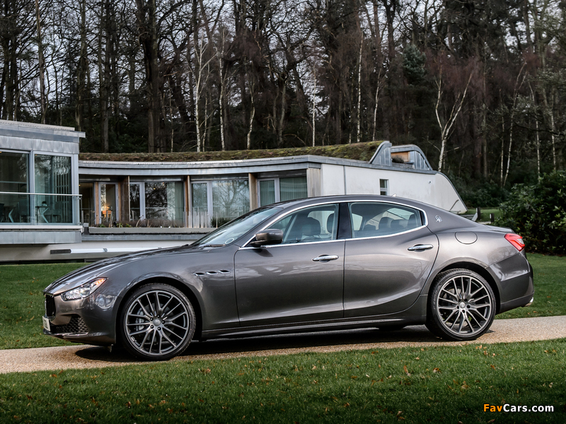 Maserati Ghibli UK-spec 2013 images (800 x 600)