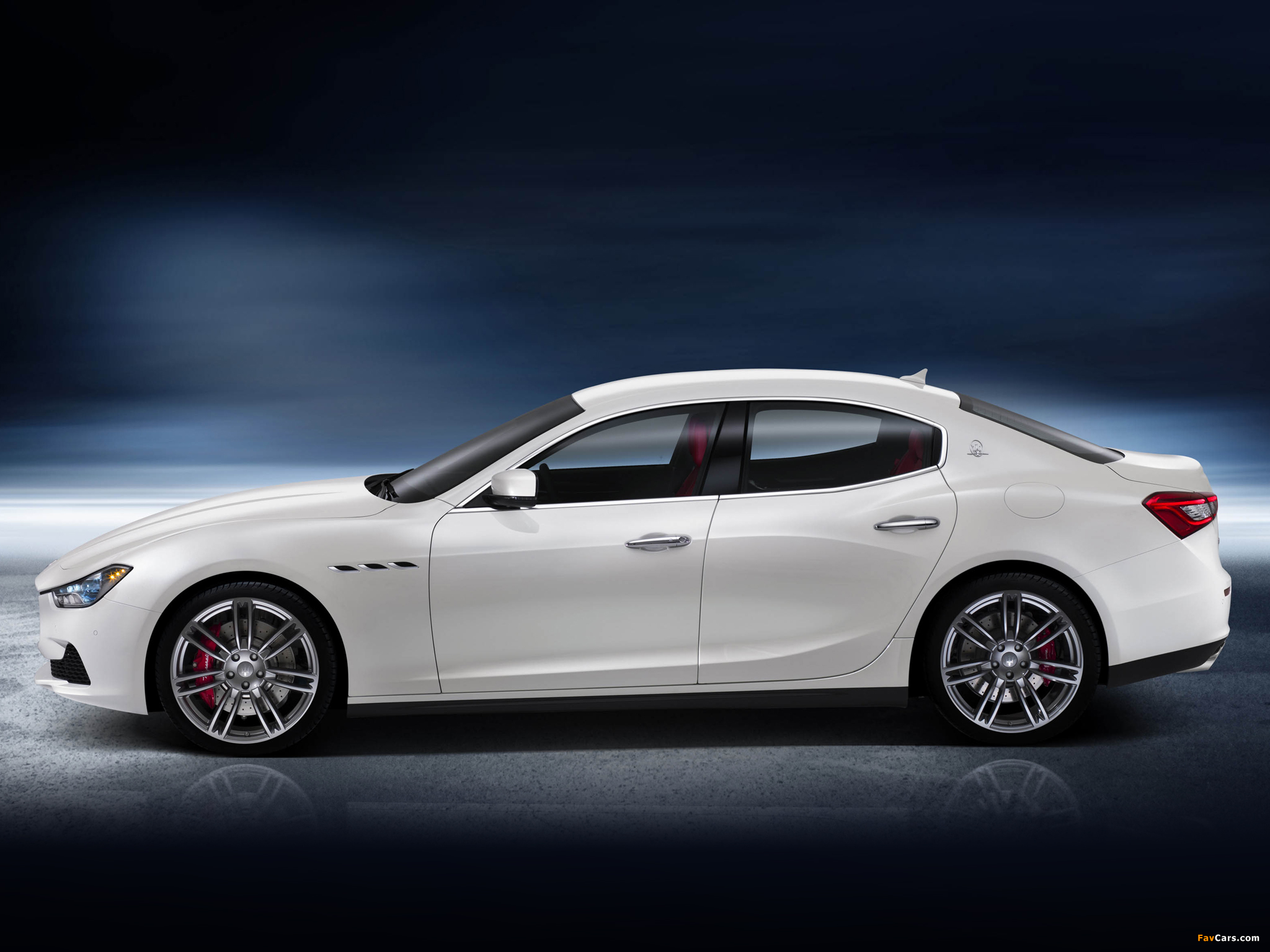 Maserati Ghibli Q4 2013 photos (2048 x 1536)