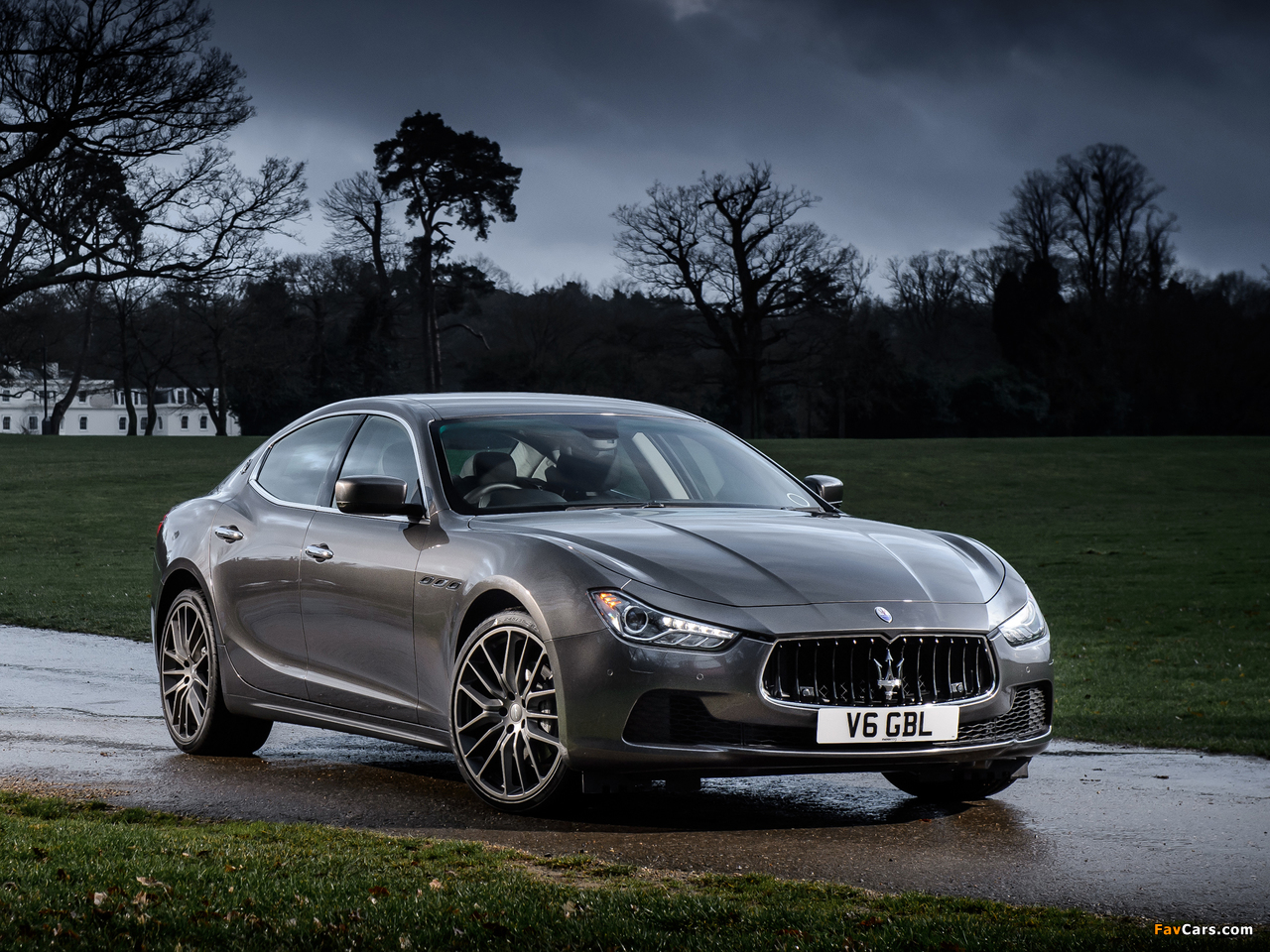 Maserati Ghibli UK-spec 2013 photos (1280 x 960)