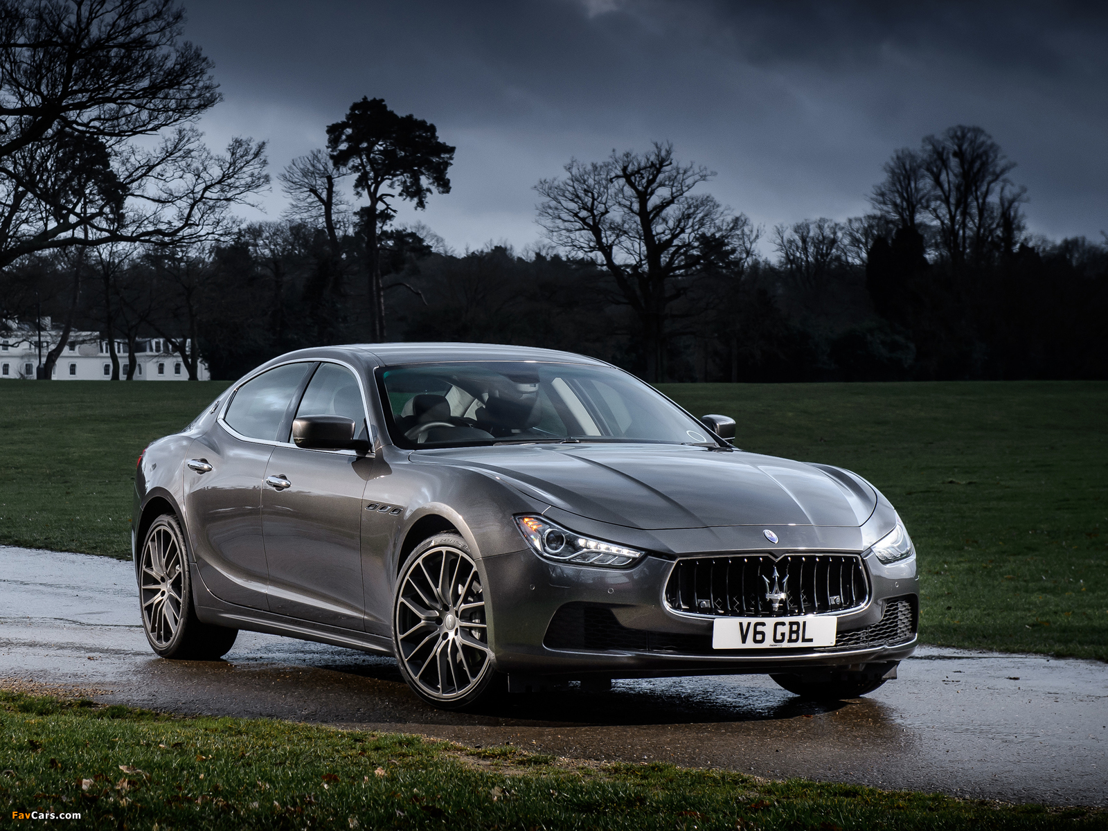 Maserati Ghibli UK-spec 2013 photos (1600 x 1200)