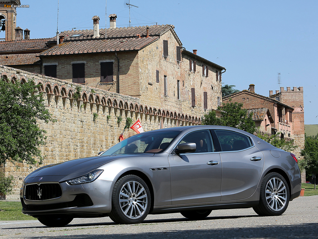 Maserati Ghibli 2013 photos (1280 x 960)